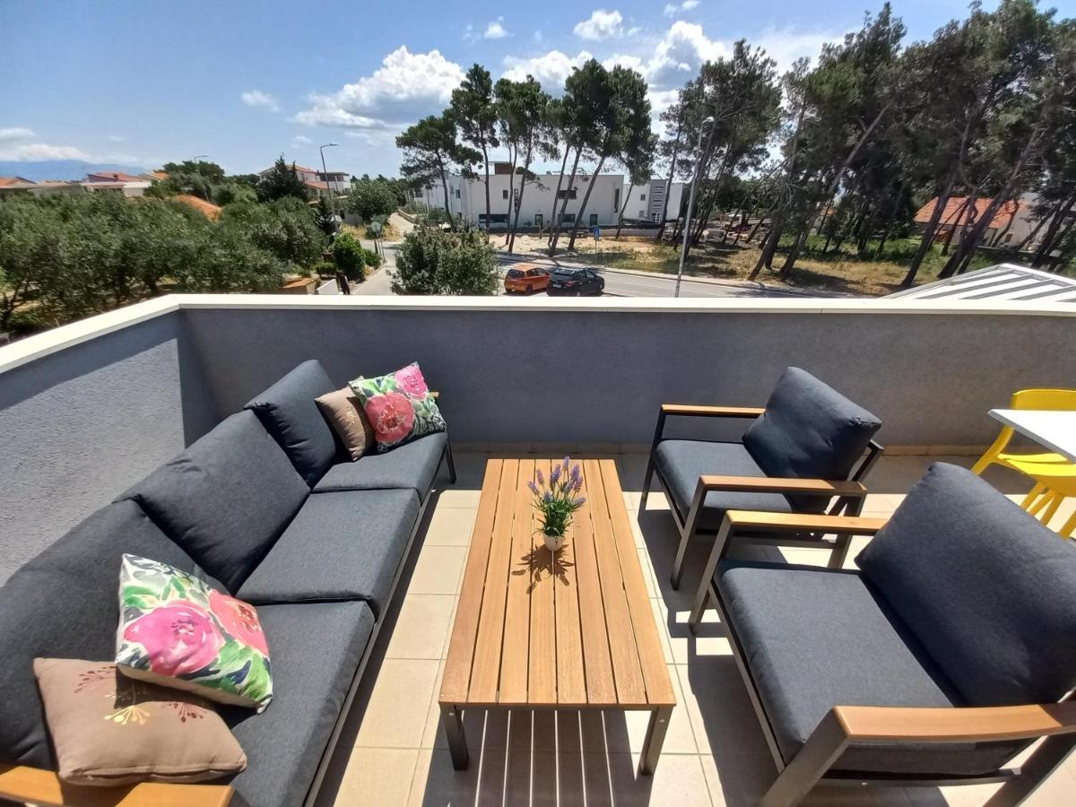 Apartman 1 *