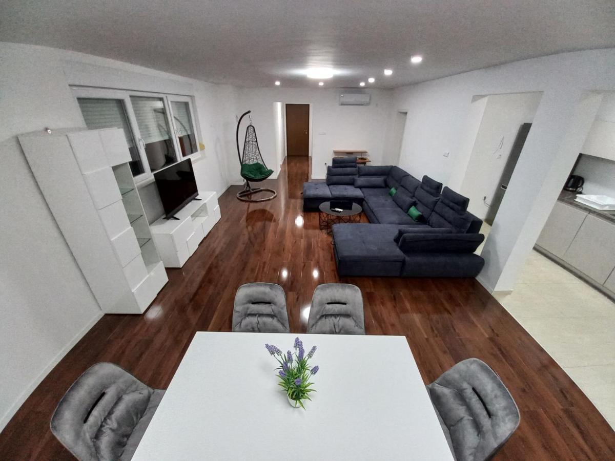 Apartman 1 Apartment *