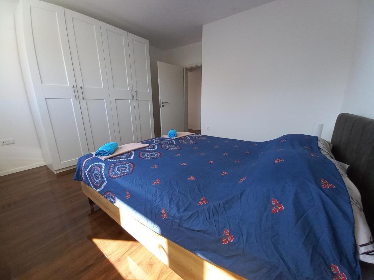 Apartman 1 *