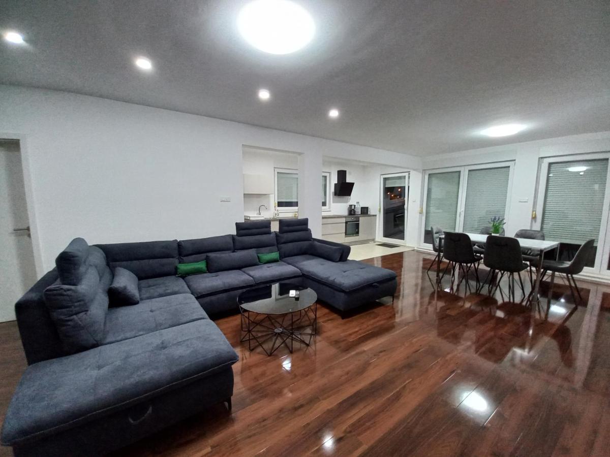 Apartman 1 Apartment Vir