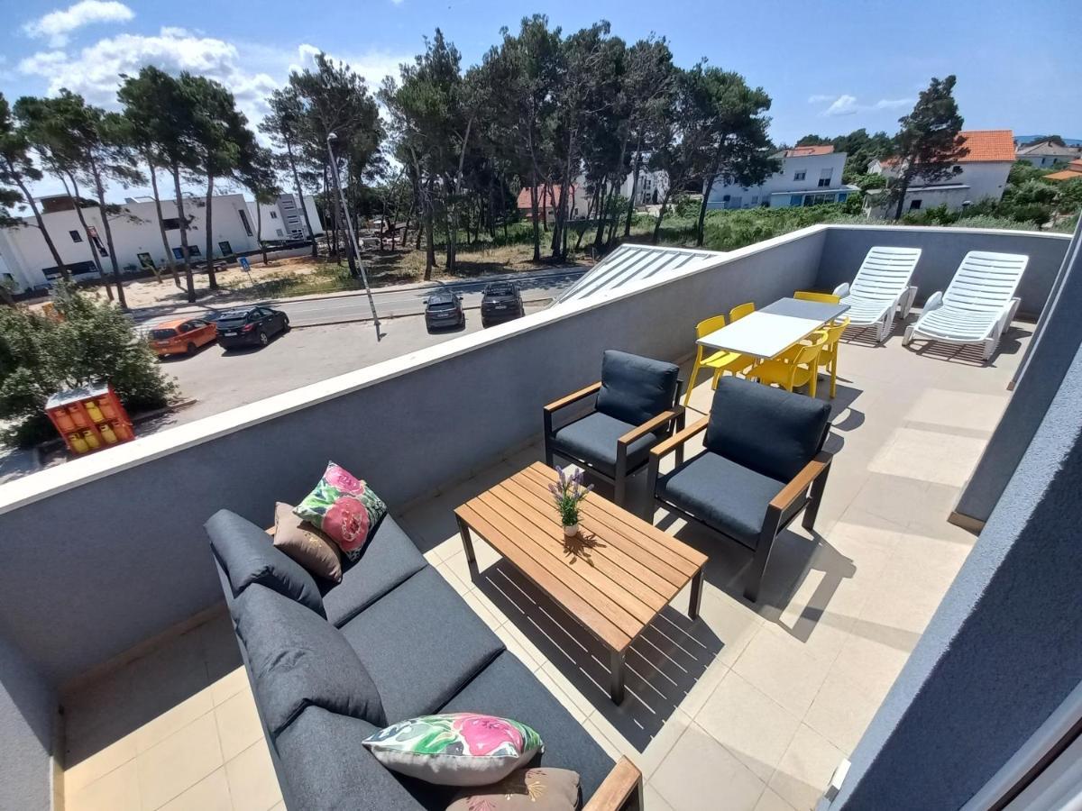 Apartment 1 Vir